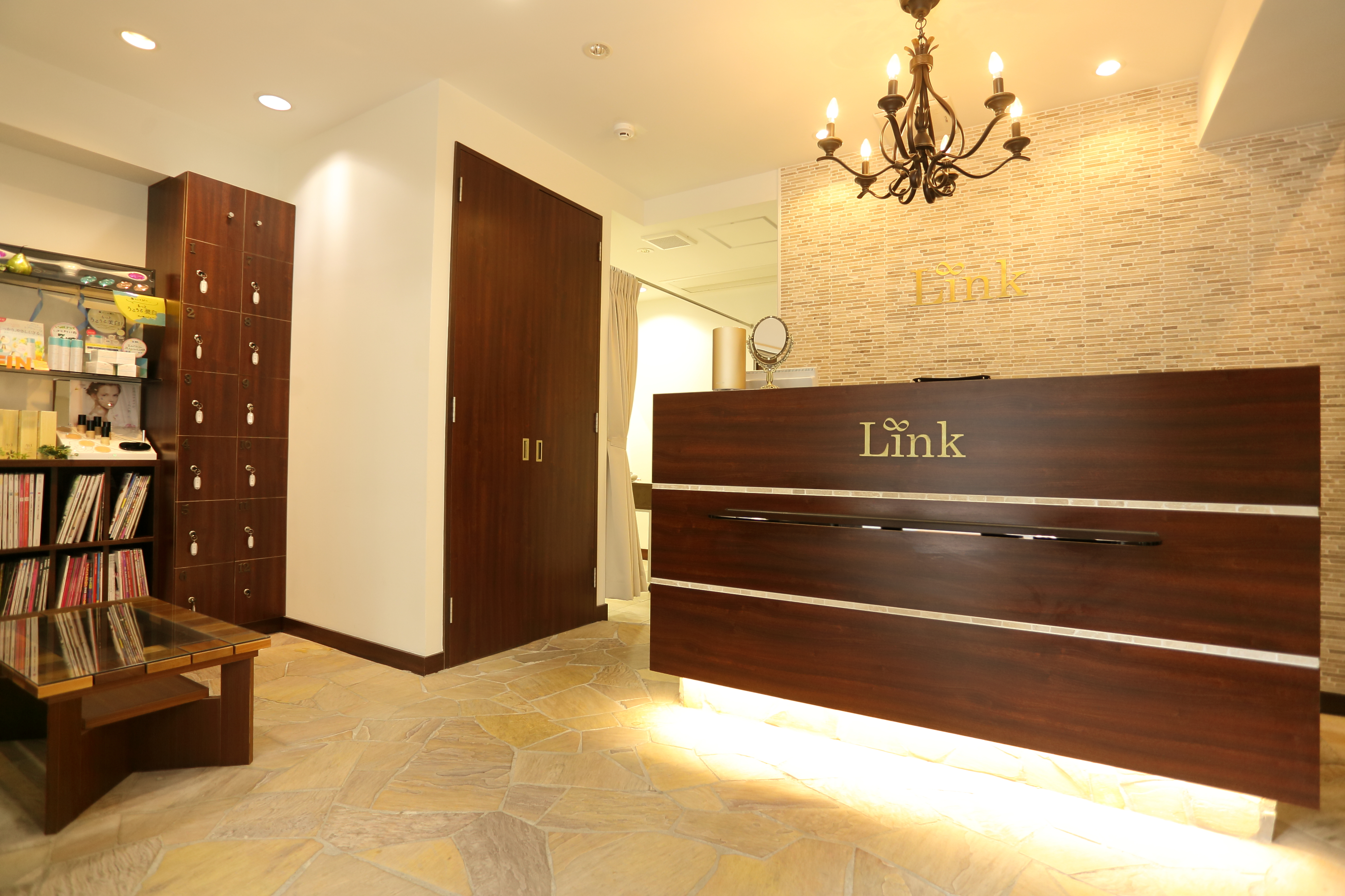 LINK 本郷三丁目店